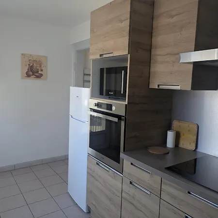 Le Regard - 2 Ou Studio, Salon, Cuisine Equipee, Parking Et Wifi Gratuit *